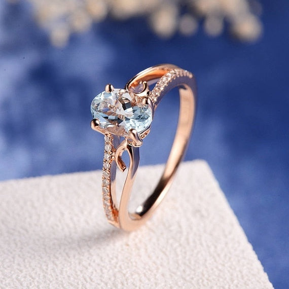 Crystal  Engagement Claws Design Rings For Women